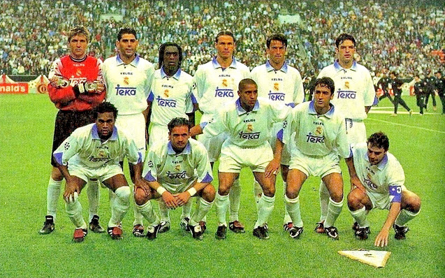 📸REAL MADRID C. F. 📆20 mayo 1998 ⬆️Illgner, Fernando Hierro, Seedorf, Redondo, Panucci y Morientes. ⬇️Karembeu, Mijatović, Roberto Carlos, Raúl y Sanchís. REAL MADRID C. F. 1 🆚 JUVENTUS F. C.0 Miércoles 20/05/1998, 20:45 horas. 43ª edición de la Liga de Campeones de la UEFA, Final. Ámsterdam, Países Bajos, Amsterdam Arena: 48.500 espectadores. GOLES: ⚽1-0: 66’, Predrag Mijatović. INCIDENCIAS: EL REAL MADRID se proclama Campeón de Europa, ganando su 7º título,  32 años después de haber conseguido el 6º.