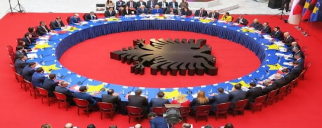 Albania-Kosovo meeting table