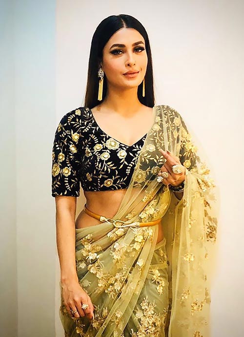 Pavitra Punia saree hot indian tv actress