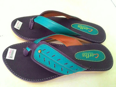 sandal corlis daun