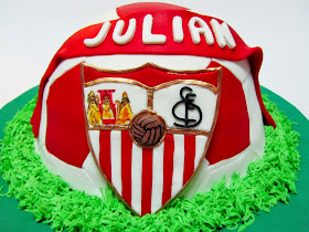tarta balon sevilla, ball cake, football cake, tarta sin gluten, gluten free cake | azucar con arte