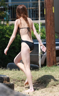 Lindsay Lohan Holydaying In Maui Hawaii