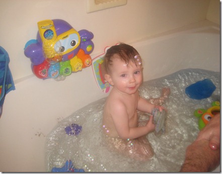 12 31 11 - NYE Splash Bath (6)