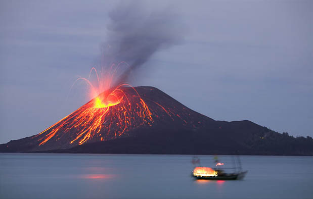 Arti Mimpi Melihat Gunung Meletus