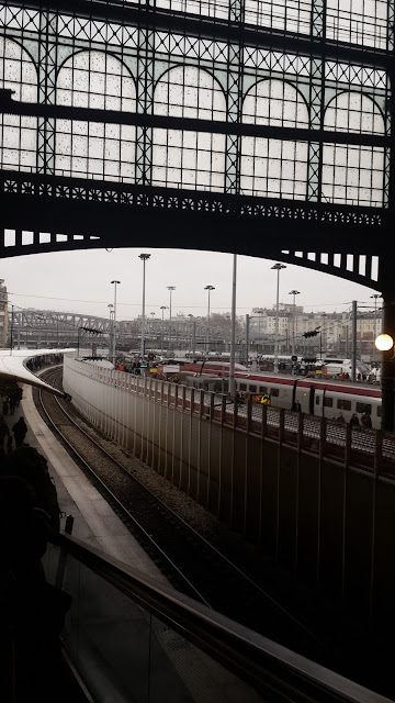 Gare Du Noord France, Paris, station,fast tunnel train, eurostar,