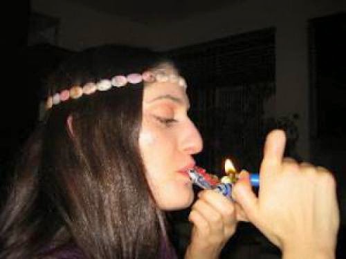 What Are The Most Effective Ways On How To Start A Conversation With A Girl