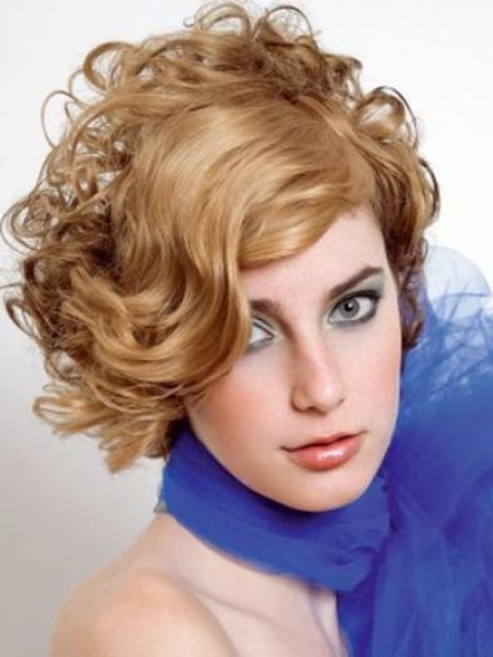 Hairstyles For Short Curly Hair For Prom