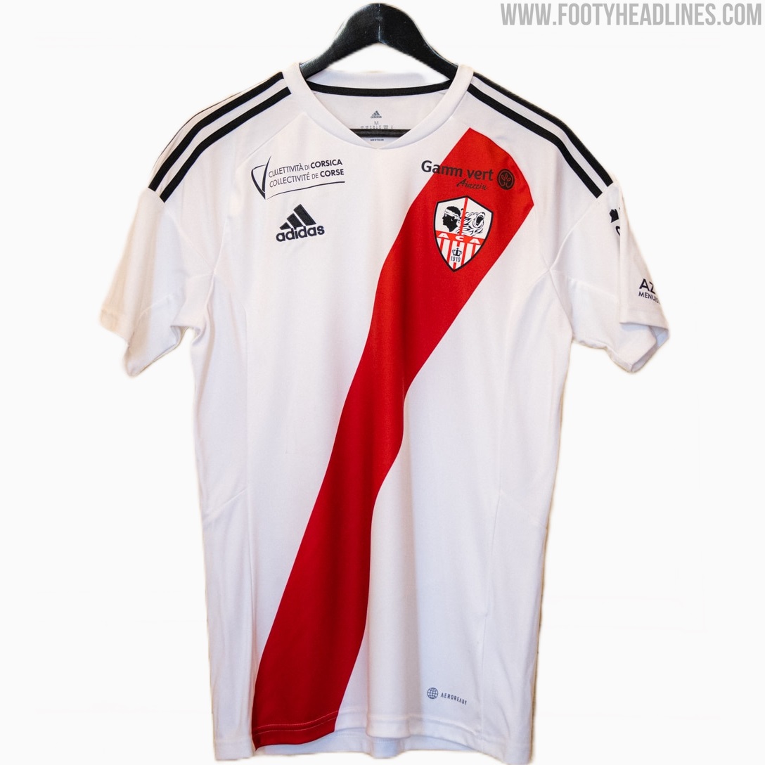 Druipend ontvangen bovenste Ajaccio 23-24 Home Kit Released - River Plate Design Inspired by Napoleon -  Footy Headlines