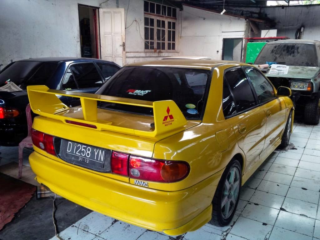 Gambar Modifikasi Mobil Mitsubishi Lancer Tahun 90 Terlengkap