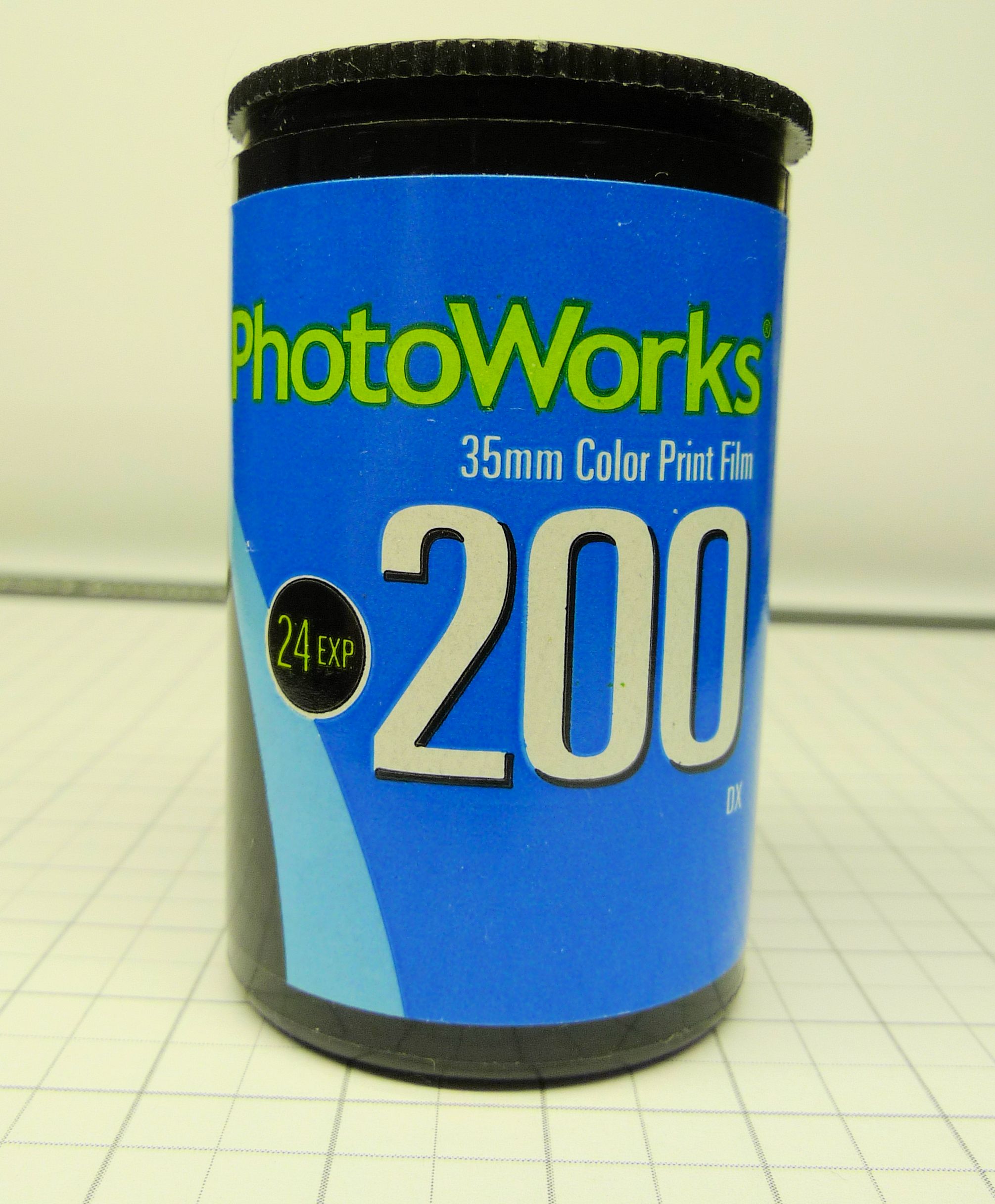 Photoworks 200 Color Print Film 1 Roll 24 Exp Expired 8/2005 Untested VS28 