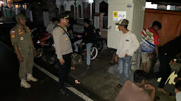 Patroli Gabungan Polsek Kedokanbunder Imbau Remaja Untuk Tidak Nongkrong Hingga Larut Malam