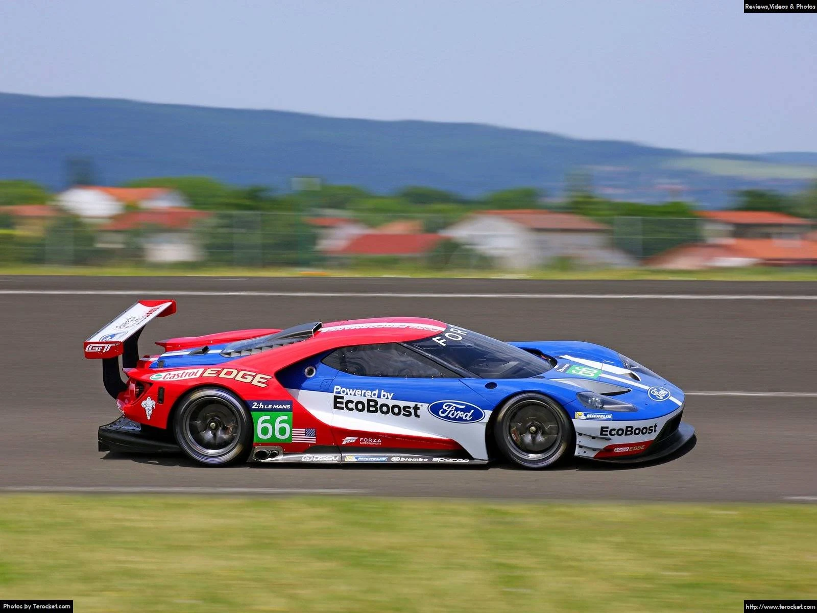 Hình ảnh xe ô tô Ford GT Le Mans Racecar 2016 & nội ngoại thất