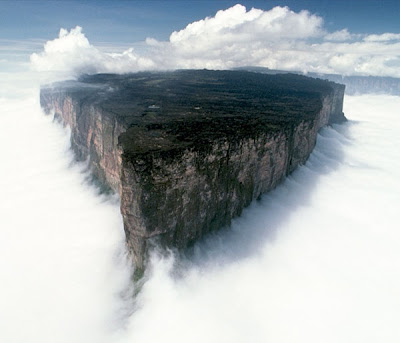 Roraima Mountain Wallpapers by cool wallpapers at cool wallpapers and cool and beautiful wallpapers