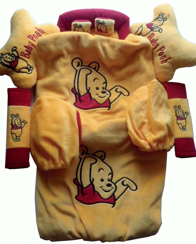 Bantal Mobil Set Motif Winnie the Pooh 5 in 1