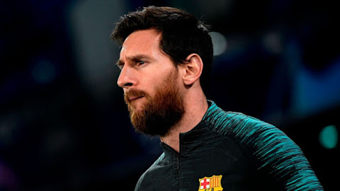 Messi ở lại nhưng khó tái thiết Barca
