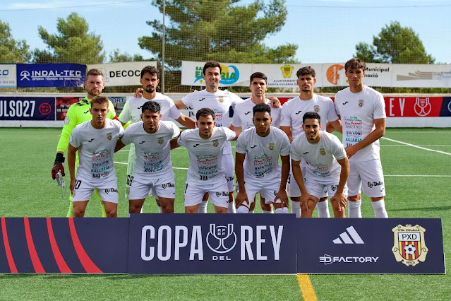 📸S. C. R. PEÑA DEPORTIVA SANTA EULALIA 📆1 noviembre 2023 ⬆️Javier Seral, Álex Rodríguez, Sergio Chica, Gonzalo Pereira, Ian Martínez, Marc Fuentes. ⬇️Jon Elorza, Álex Mejía, Marc Fraile, Guille Thompson, Giovanni Navarro. S. C. R. PEÑA DEPORTIVA SANTA EULALIA 1 🆚 REAL VALLADOLID C. F. 5 Miércoles 01/11/2023, 12:00 horas. Copa del Rey, 1ª ronda, partido único. Santa Eulalia del Río, Ibiza, Baleares, campo Municipal de Santa Eulalia del Río: 490 espectadores. GOLES: ⚽0-1: 17’, Víctor Meseguer. ⚽0-2: 50’, César De la Hoz. ⚽0-3: 70’, Víctor Meseguer. ⚽0-4: 71’, Víctor Meseguer. ⚽0-5: 78’, Alberto Quintana. ⚽1-5: 84’, Jaume.