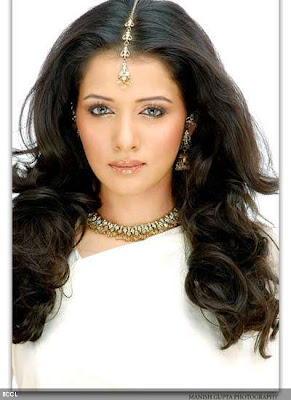 Sulagna-Panigrahi-Bollywood-Actress