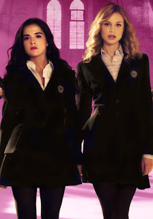 vampire-academy-lucy-fry-zoey-deutch