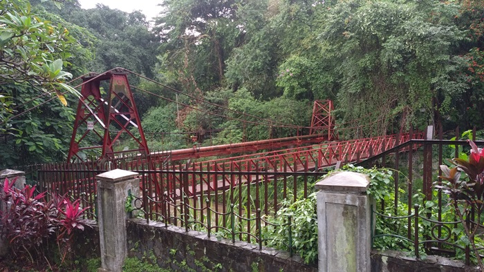 Jembatan Gantung di Kebun Raya Bogor - Traveling, Sejarah, Budaya, Tokoh, Peristiwa, Ekonomi, Bisnis