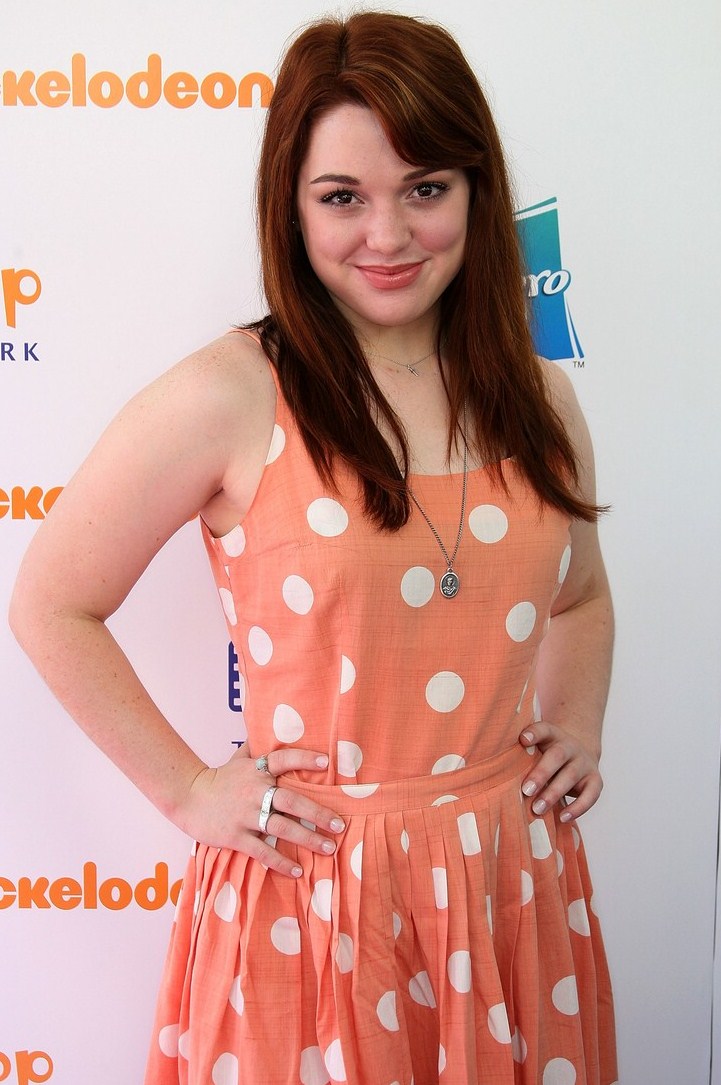 Jennifer Stone was spotted at the Lollipop Theater Network's 2nd annual Game