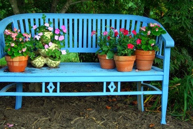 http://www.virginialiving.com/blogs/virginia-living-blog/blue-garden-benches/