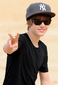 2010 justinbieber selenagomez selena gomez and justin bieber beach hawaii. 2010 justinbieber selenagomez