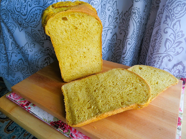 Warm & Cozy Pumpkin Bread