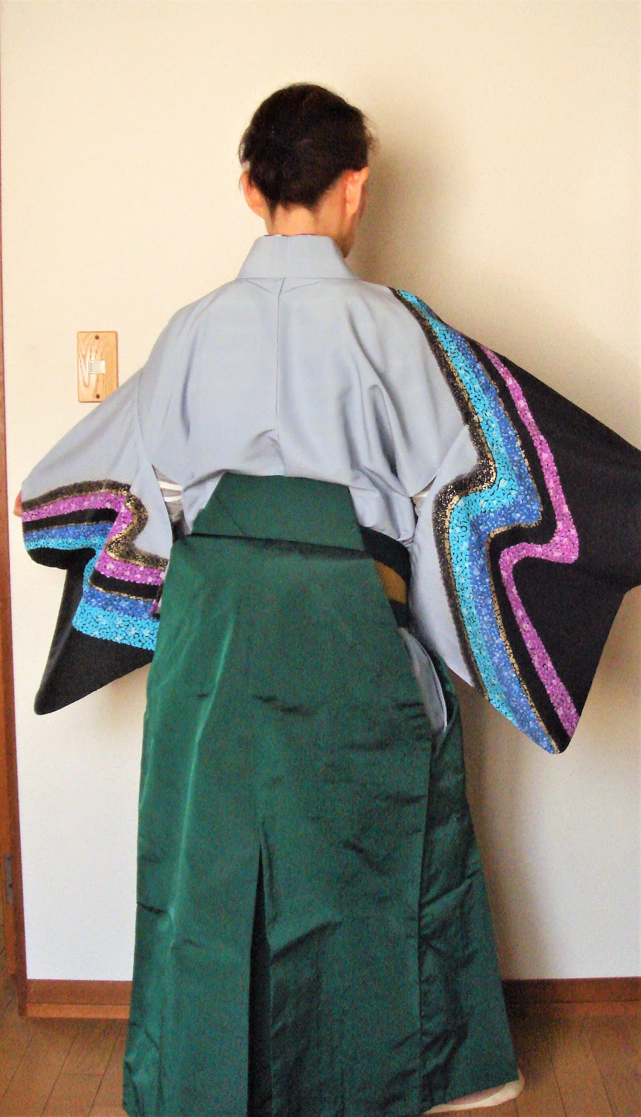 お試しと感想 馬乗り袴を着付けてみた 余興の準備 50代60代の普段着物 母の着物からハッピーライフ