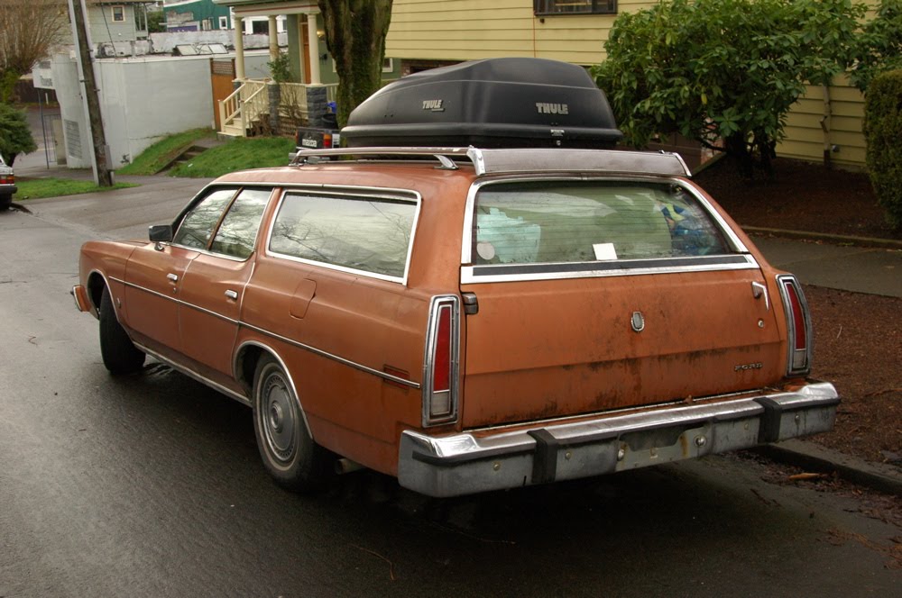 1975 Ford LTD Station Wagon