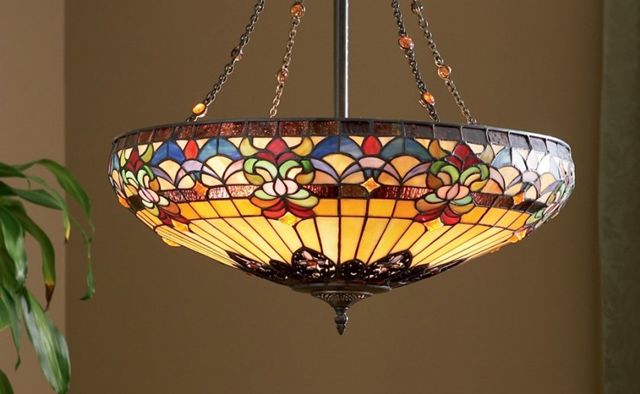 Lampu Unik Karya Seniman Louis Comfort Tiffany