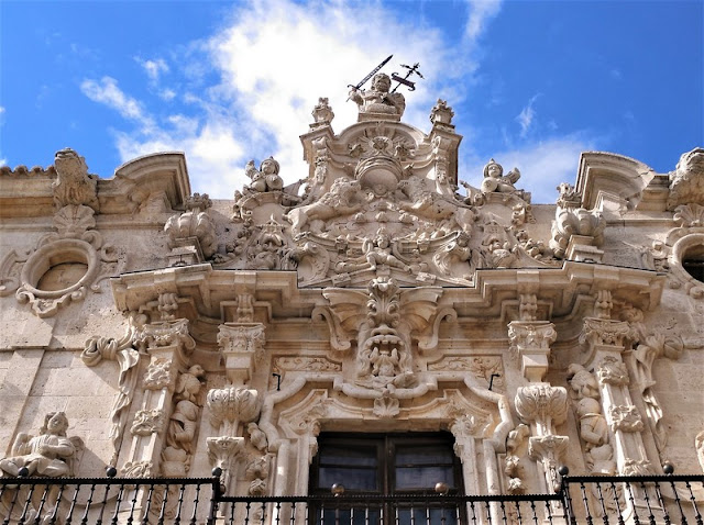 Monasterio de Uclés, fachada churrigueresca