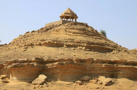 One of the magnificient structures in the barren wilderness of Kuldhara