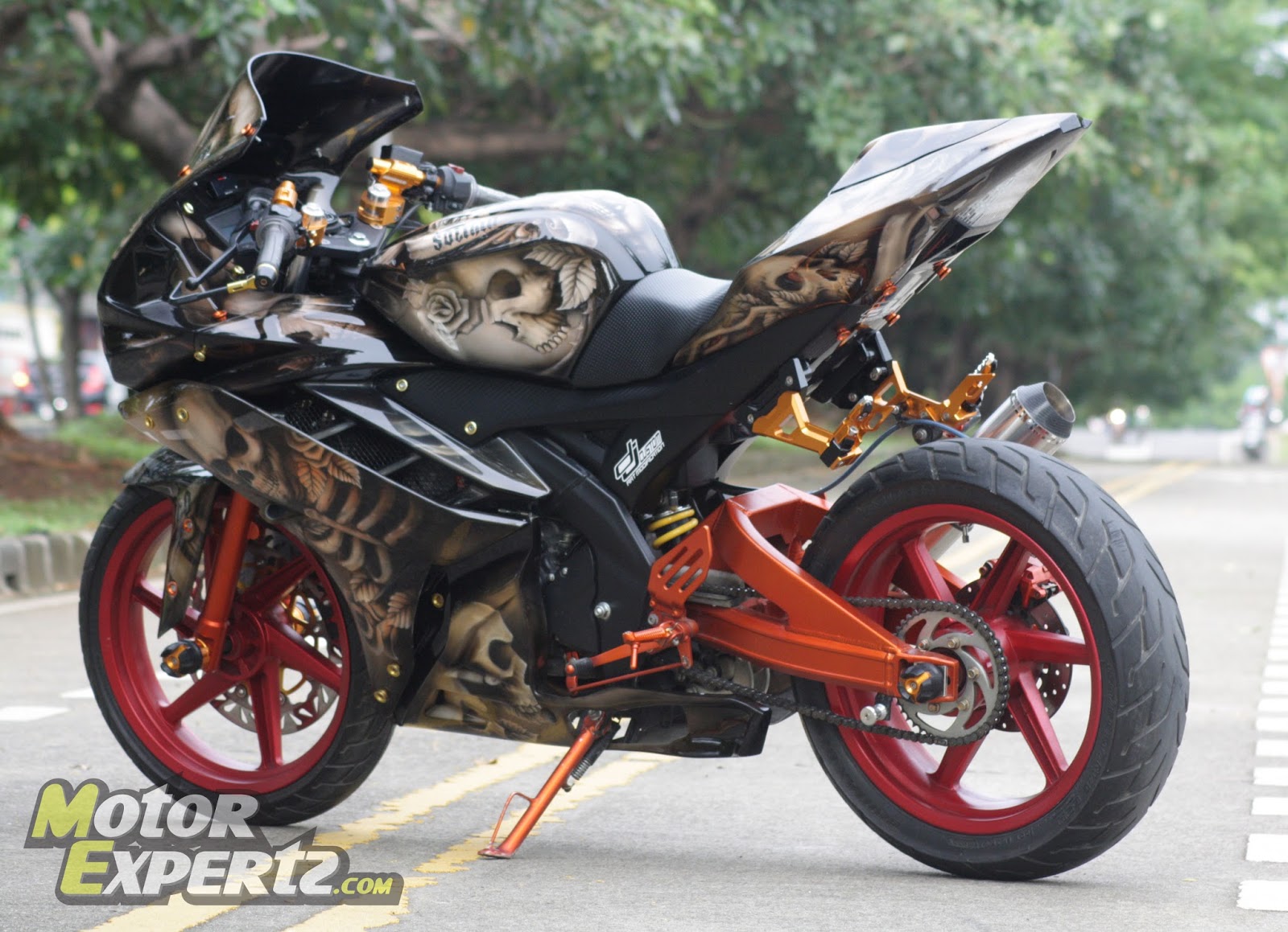 Modifikasi Motor Keren R15 November 2015