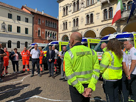 Benedizione del vescovo delle tre ambulanze ULSS Dolomiti Belluno 01 settembre 2023