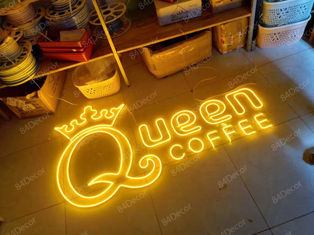 Logo led neon quán cafe Queen coffee