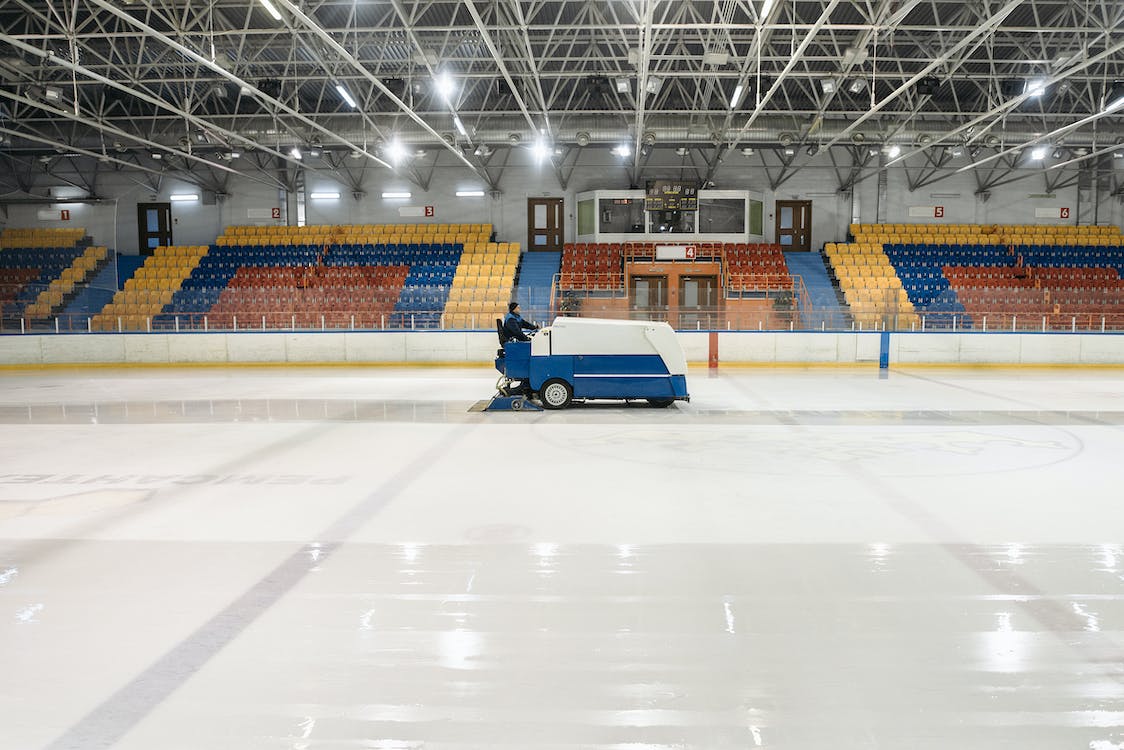 Omzet Makin Meluncur, Kembangkan Arena Ice Skating Pakai KTA