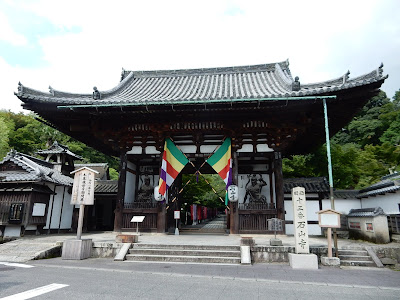 石山寺東大門