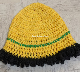 Sweet Nothings Crochet free crochet pattern blog, free crochet pattern for a chemo cap, photo detail for the cap,