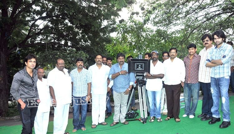 Kandireega Movie Launch Gallery leaked images