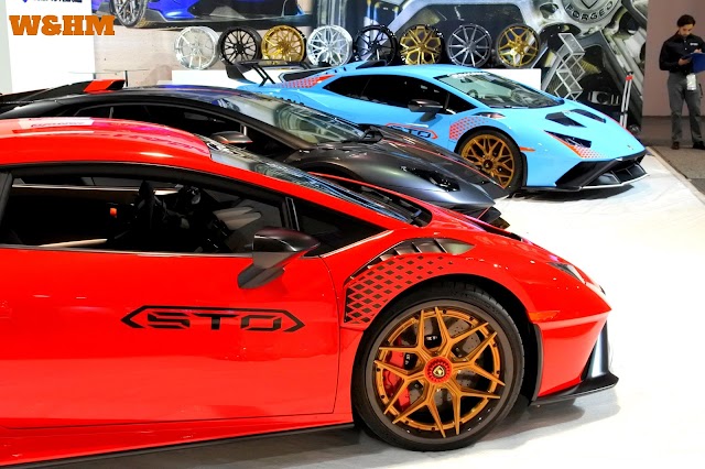 Rohana Wheels' Multiple Lamborghini Display Cars at SEMA Show 2022 @semashow #sema #sema2022