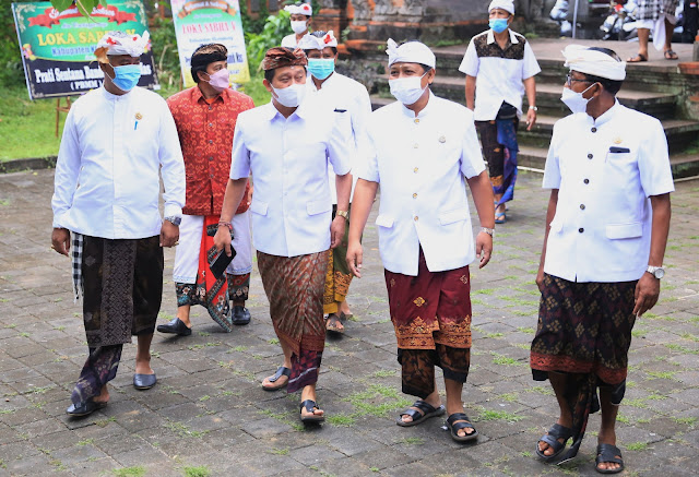 Buka Lokasabha Pretisentana Bandesa Manik Mas, Bupati Suwirta Minta Tanamkan Konsep Pesaja Dalam Pasemetonan