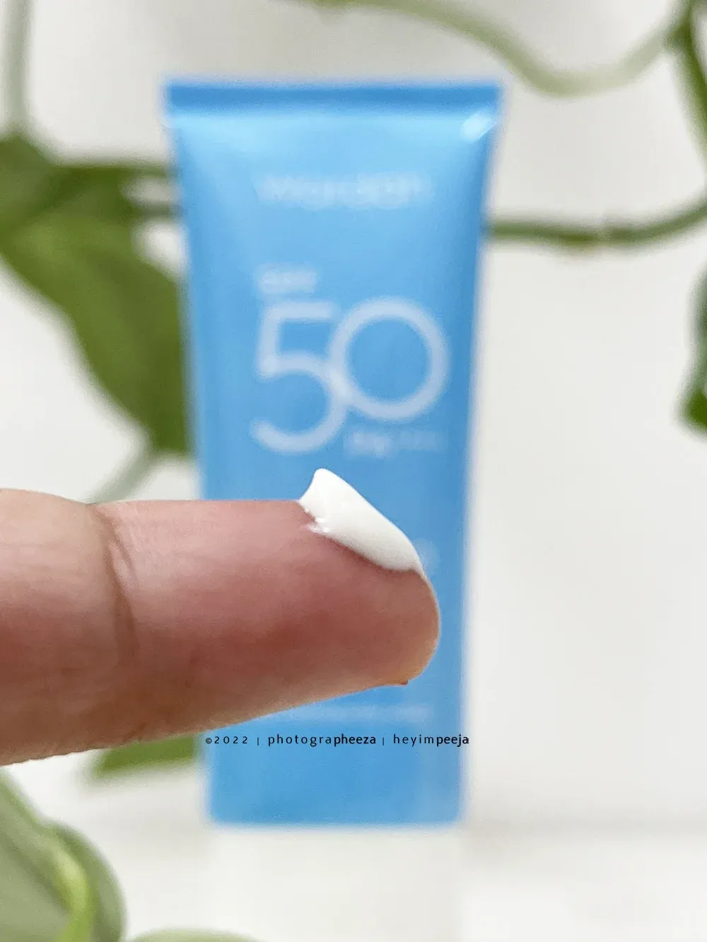 Sunscreen Wardah spf 50 review