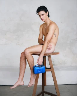 Pene de Fernando Lindez desnudo Foto 4