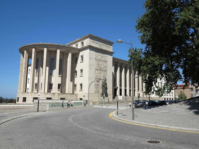 The court opened in 1961.