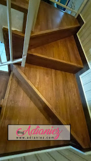 Dekorasi Ruang Tangga | Pasang SPC Flooring pada tangga dan lantai tingkat atas