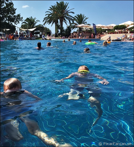 Pooler-Baia-di-Conte-Sardinia
