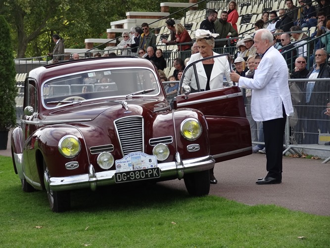 2017.10.08-041 Salmson G72 berline 1952