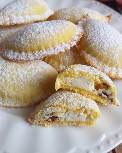  Biscotto di frolla ripieno di ricotta