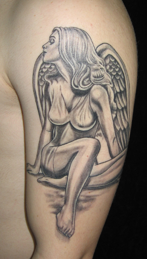 Awesome Angel Tattoo on Back for Women 2011