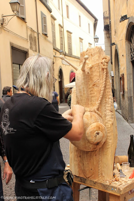 Visiting the shops of Orvieto